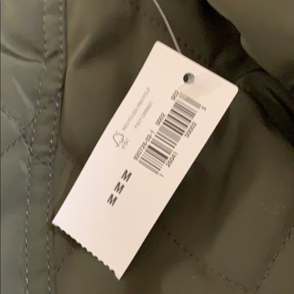 Green puffy jacket - Picture 2 of 2